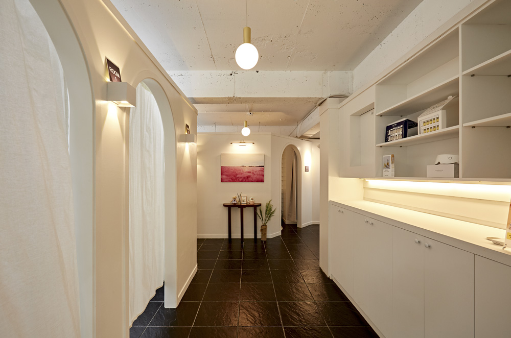 25 平米皮肤诊所的极简设计魅力-9