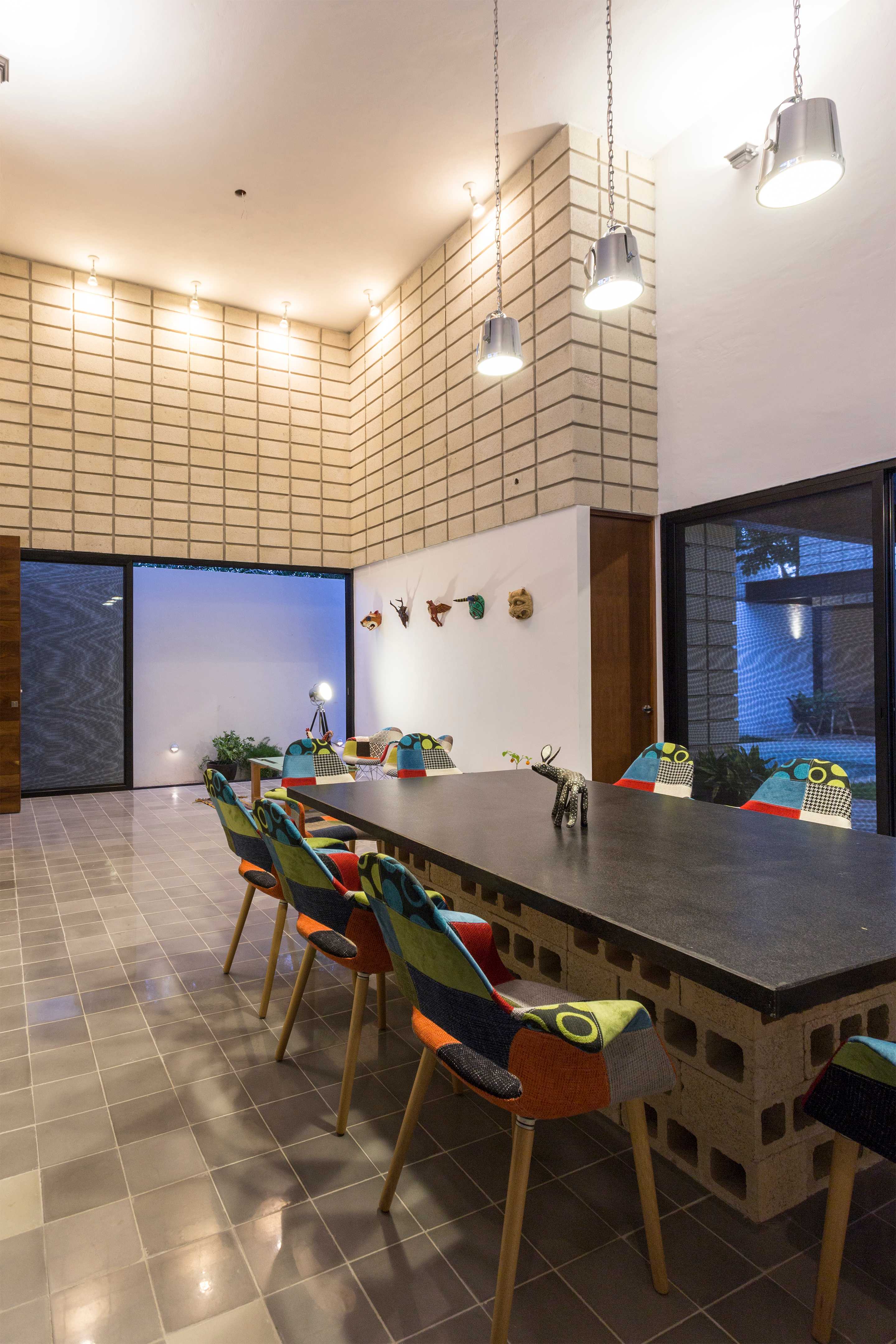 拉查亚 · 手工艺科技之美的现代住宅-18