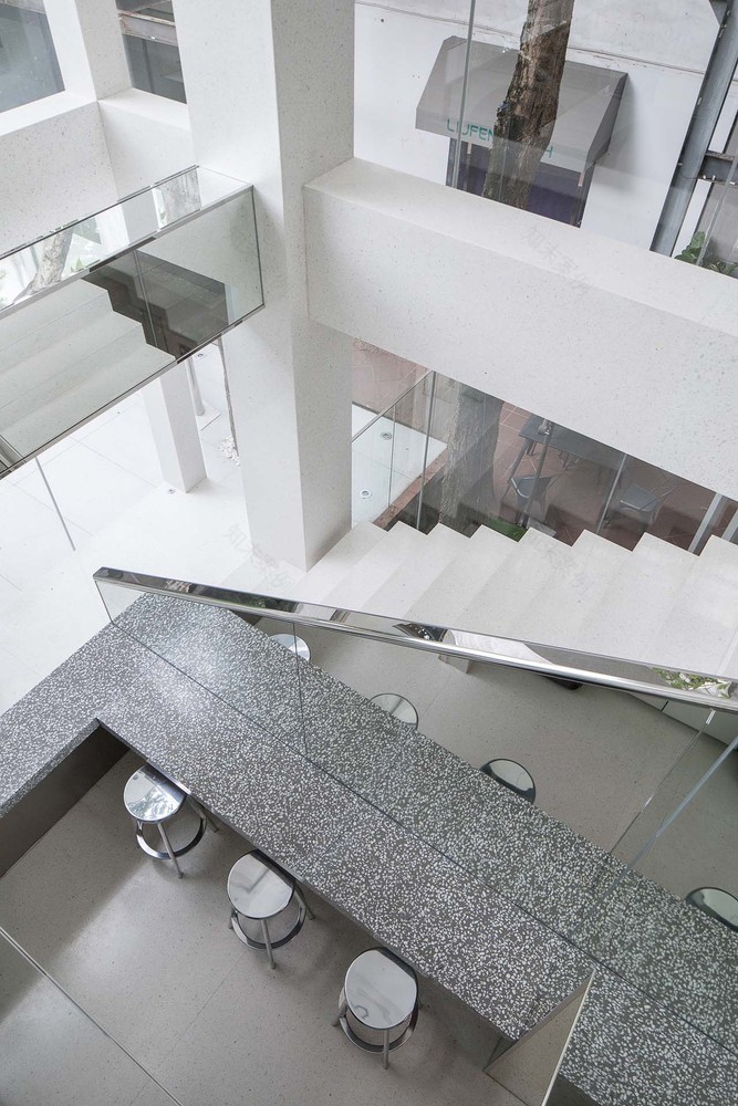 广州 XROOM 创意办公空间丨中国广州丨在于空间设计-14