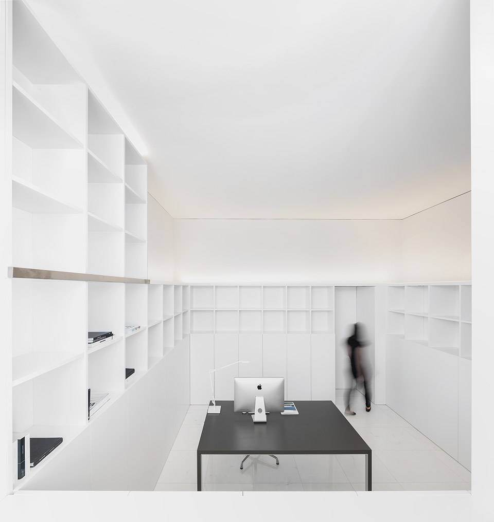 松树林之间的住宅，西班牙 / Fran Silvestre Arquitectos-39