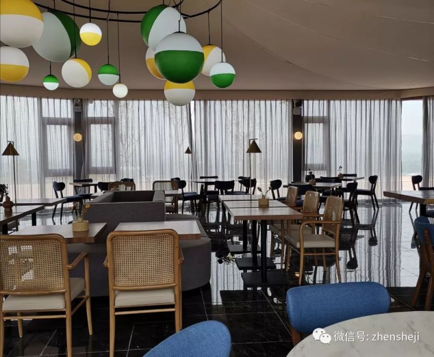 莫兰迪色草原深处的“奥伦达部落五色天路小镇”餐厅-66