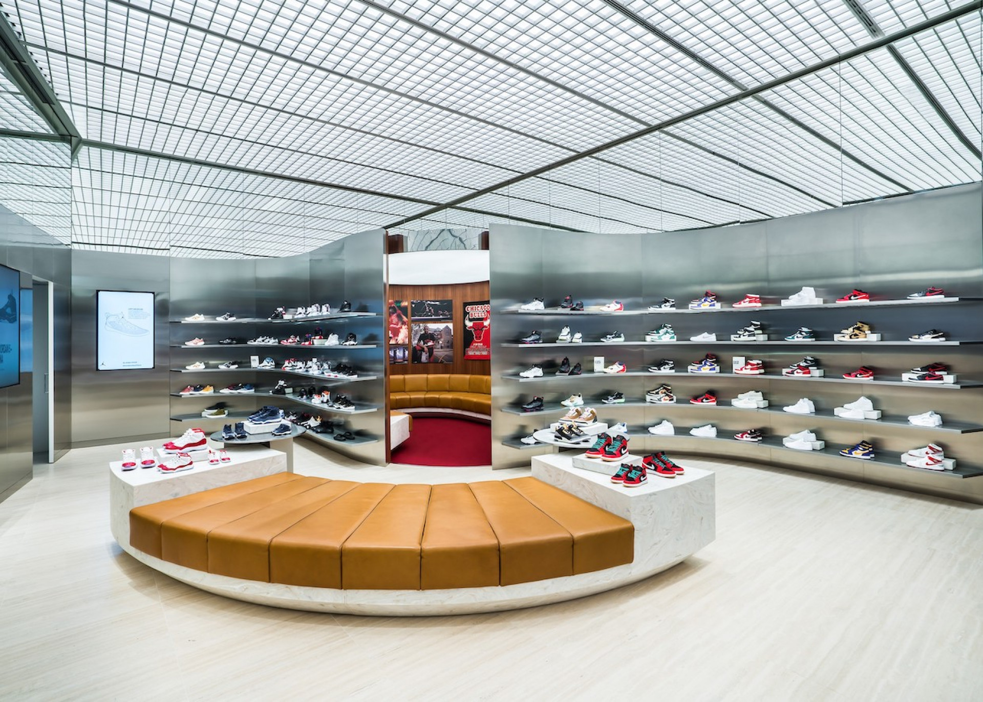 Jordan World of Flight 零售体验店丨意大利米兰-4