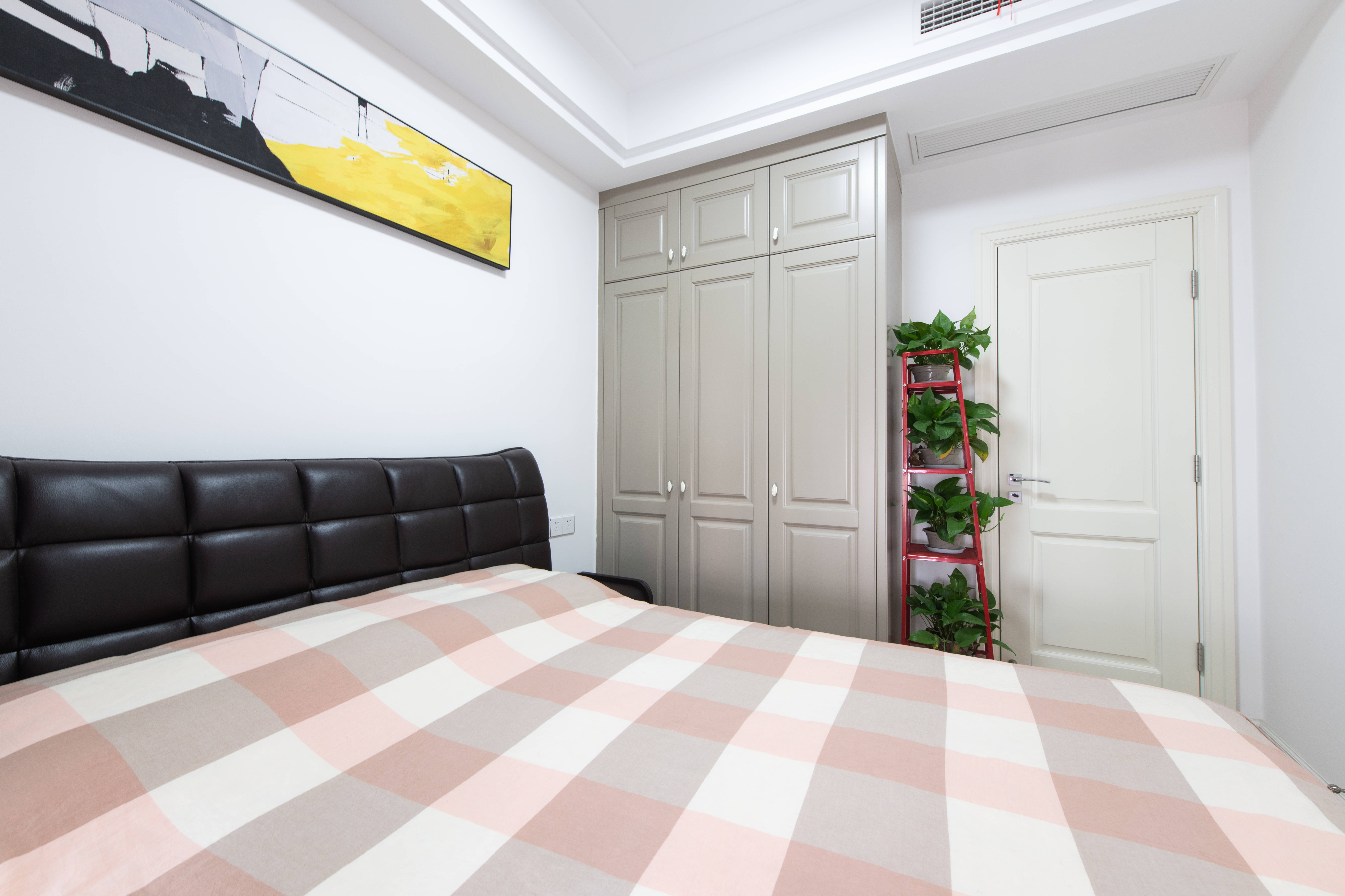 协信春山台现代简约风家居设计-16