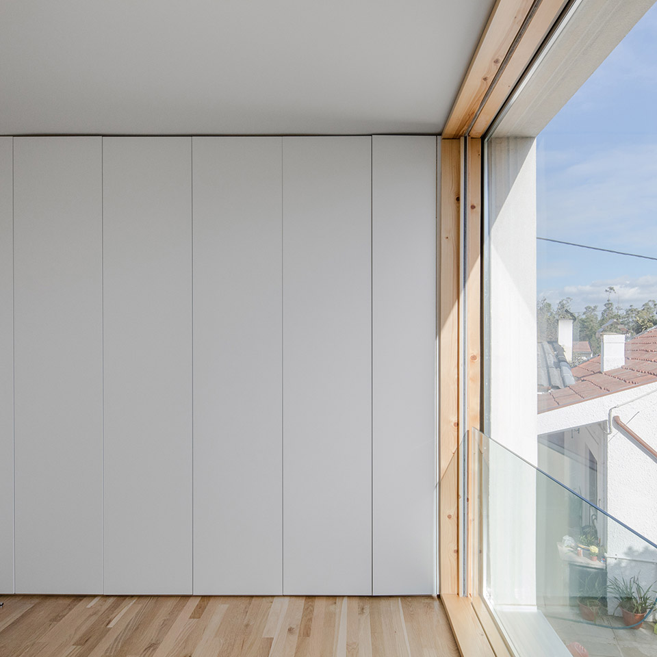 打造小成本居住空间 & MAMI 住宅，葡萄牙 / José Carlos Nunes de Oliveira-53