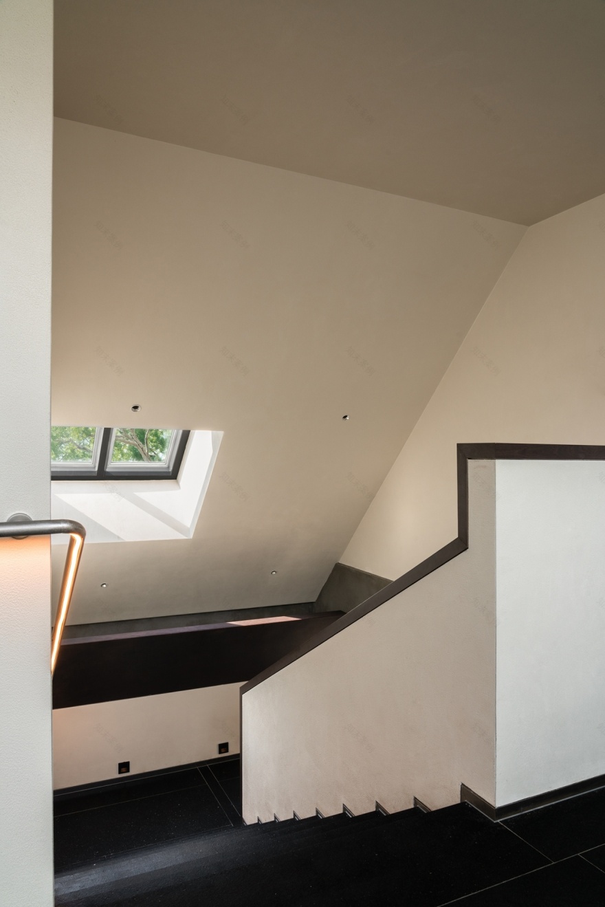 杨氏青 · 百家湖店丨中国南京丨IN.X屋里门外设计-38