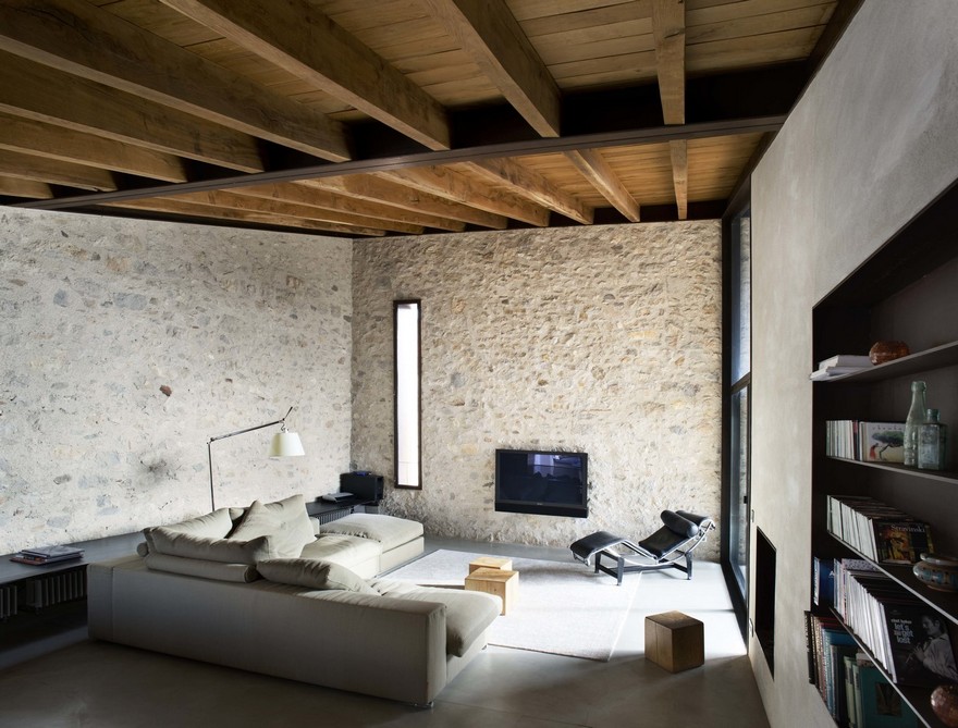 Medieval House Gets a Contemporary Renovation in Catalonia-6