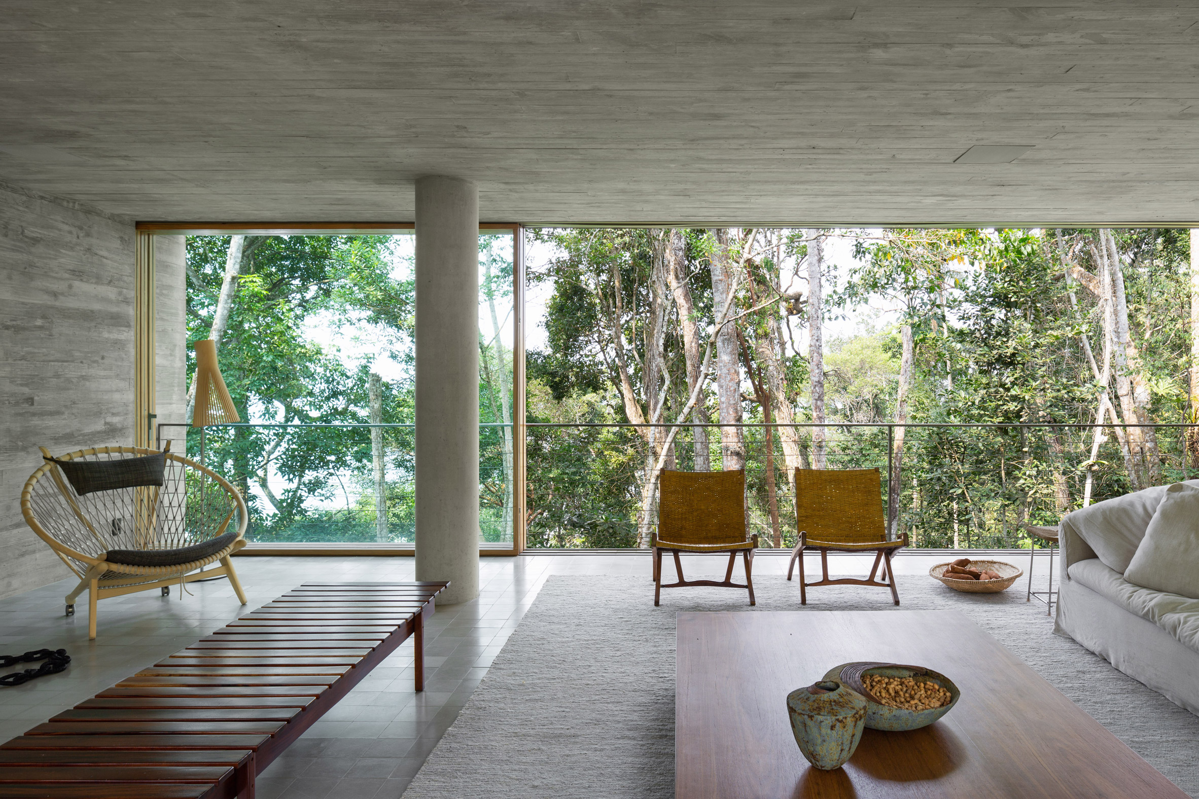 巴西 Casa Azul | 融入雨林的混凝土生态之家-12