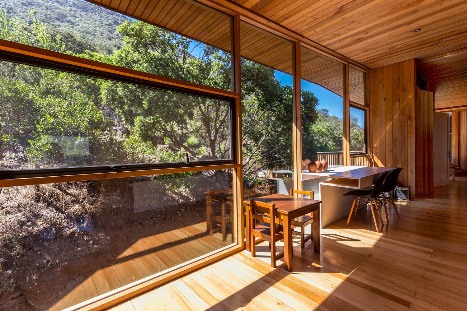 智利山间住宅，自然与人工的和谐共生-9