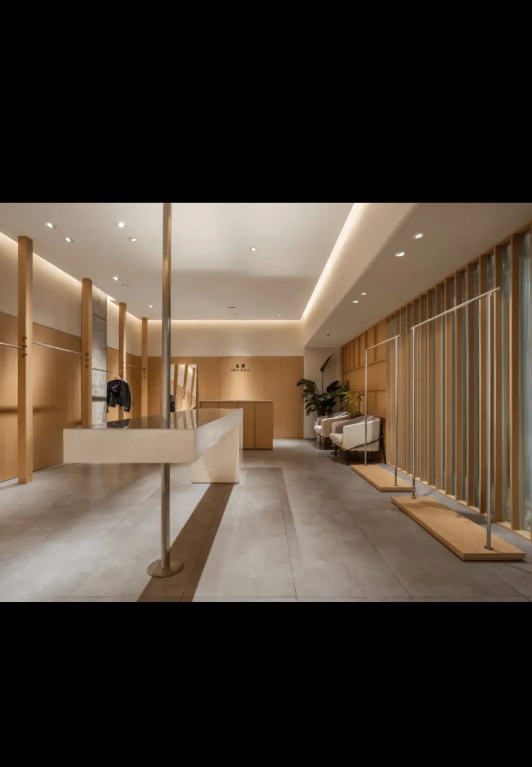 不锈钢与石材的艺术碰撞 · 深圳鲁班时代设计概念店丨中国深圳丨LubanEra·Design 鲁班时代建筑装饰设计-3