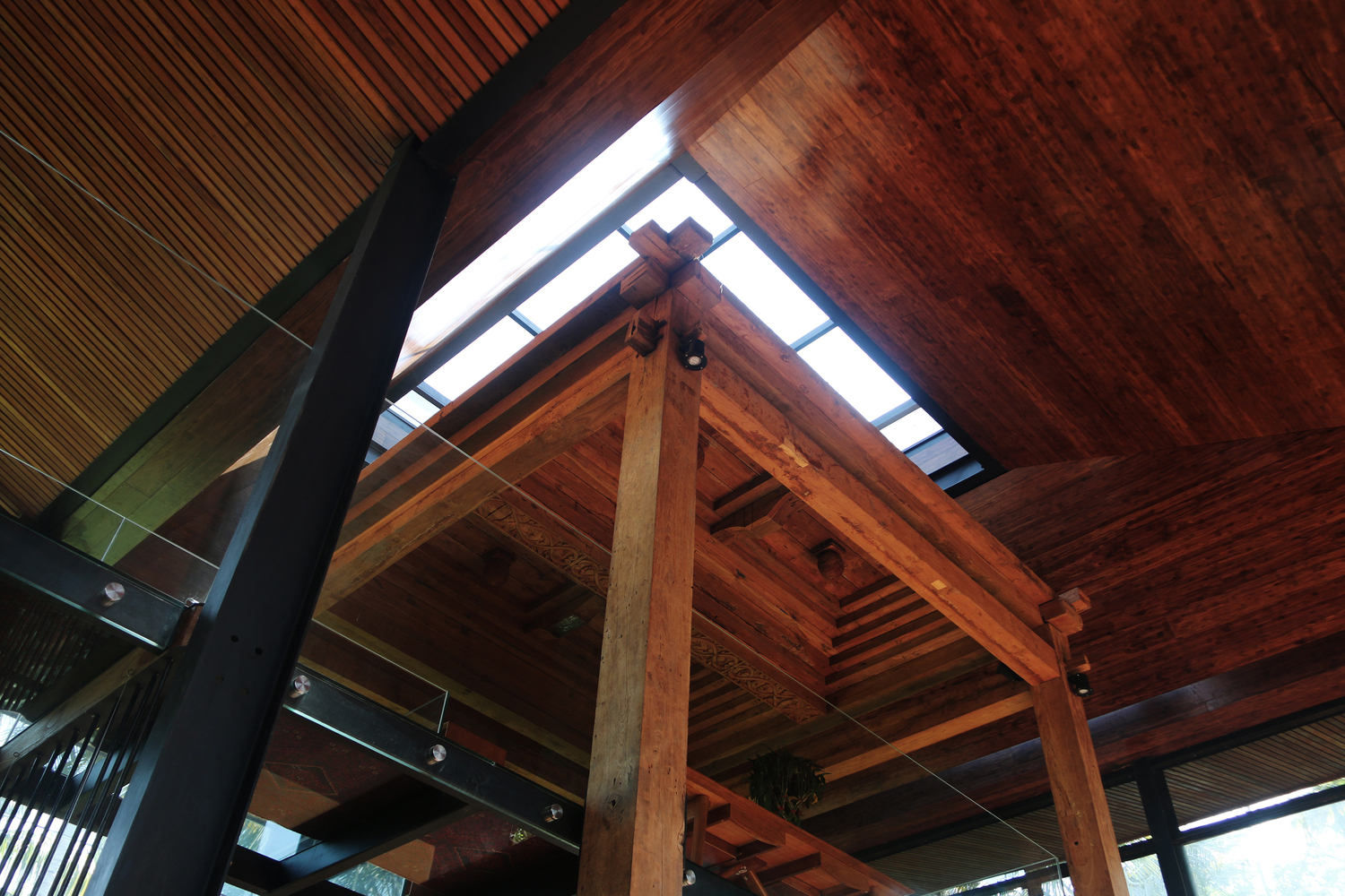 印尼 Ubud 丛林中的现代传统交融之家-63