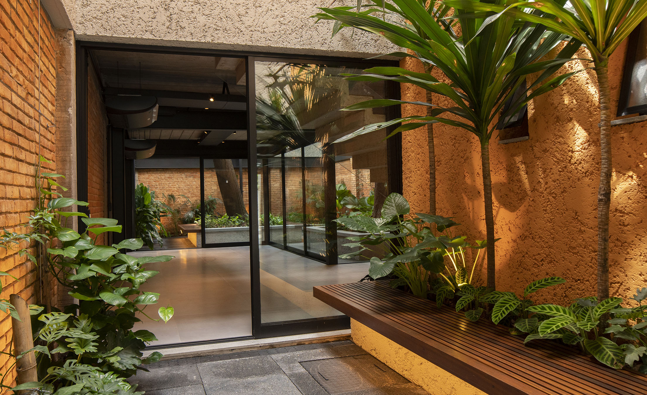 巴西圣保罗市波希米亚风格商业建筑设计丨vasco lopes arquitetura-30