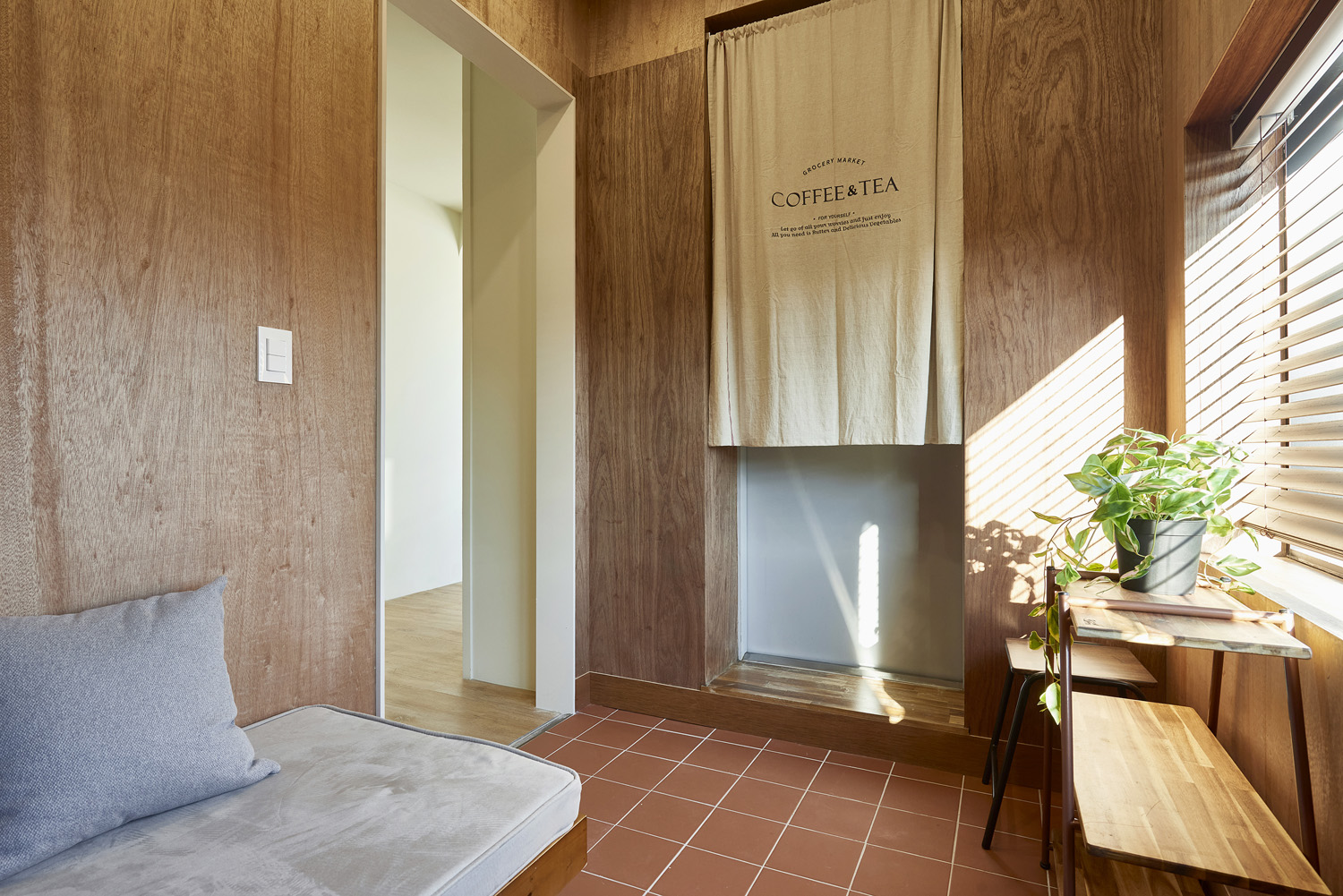 简约白与原木的 67 平亲子公寓-16