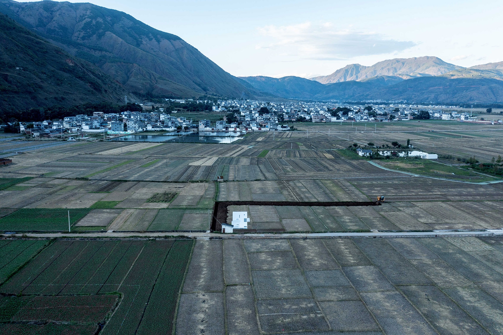田野间的“碠”建筑 | 村民与游客的四季对话-67