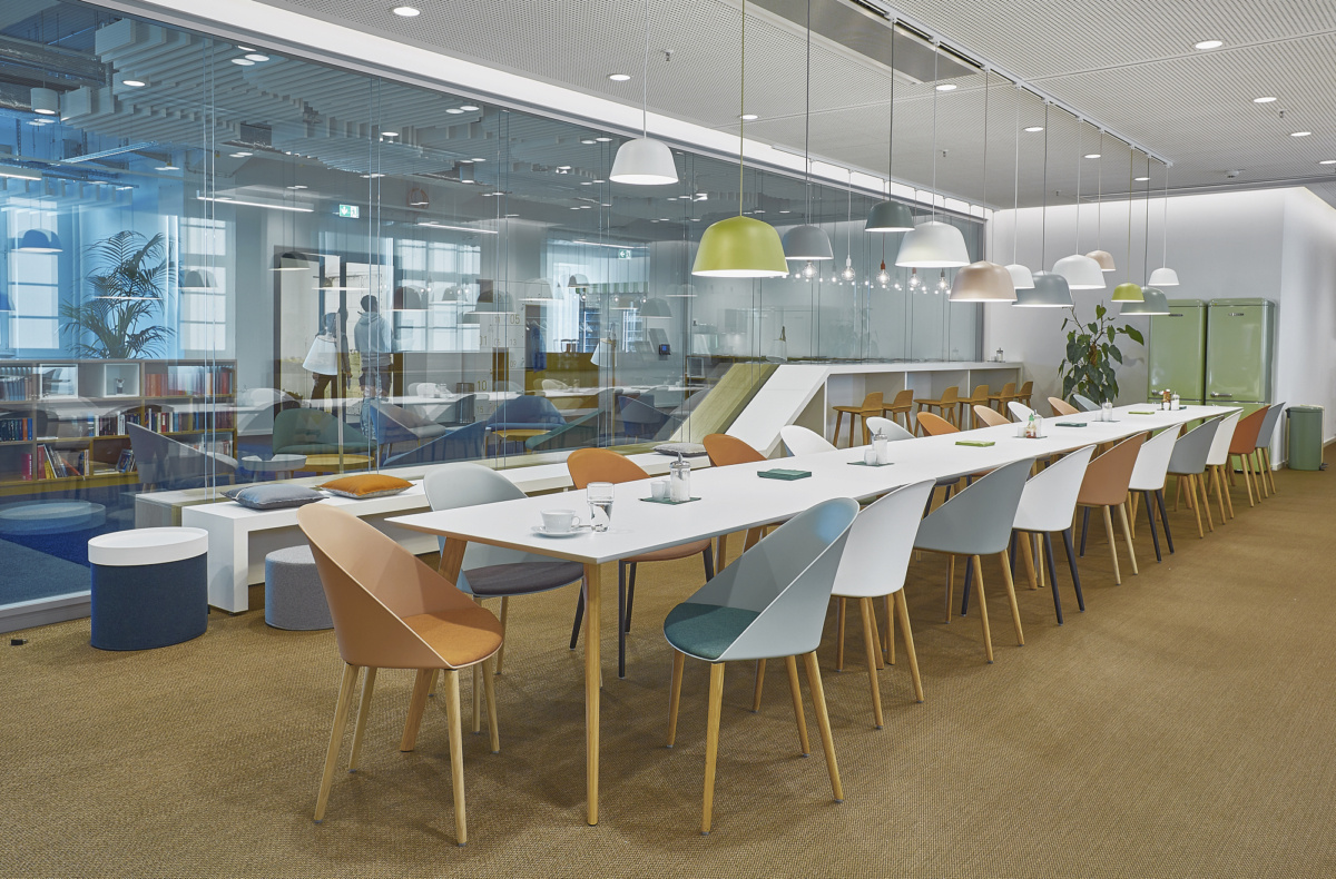 柏林 DR. KADE 制药公司办公室 | 历史与现代的完美融合-27