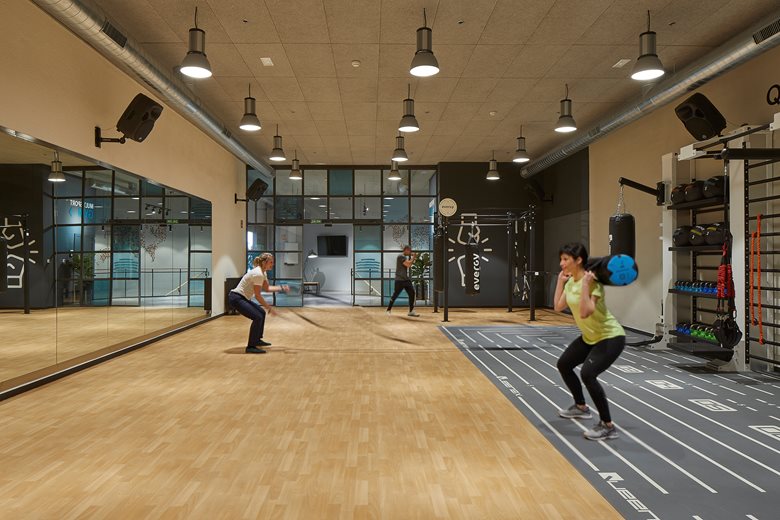 像素概念广场化联合办公空间设计丨西班牙巴塞罗那丨TBI-18