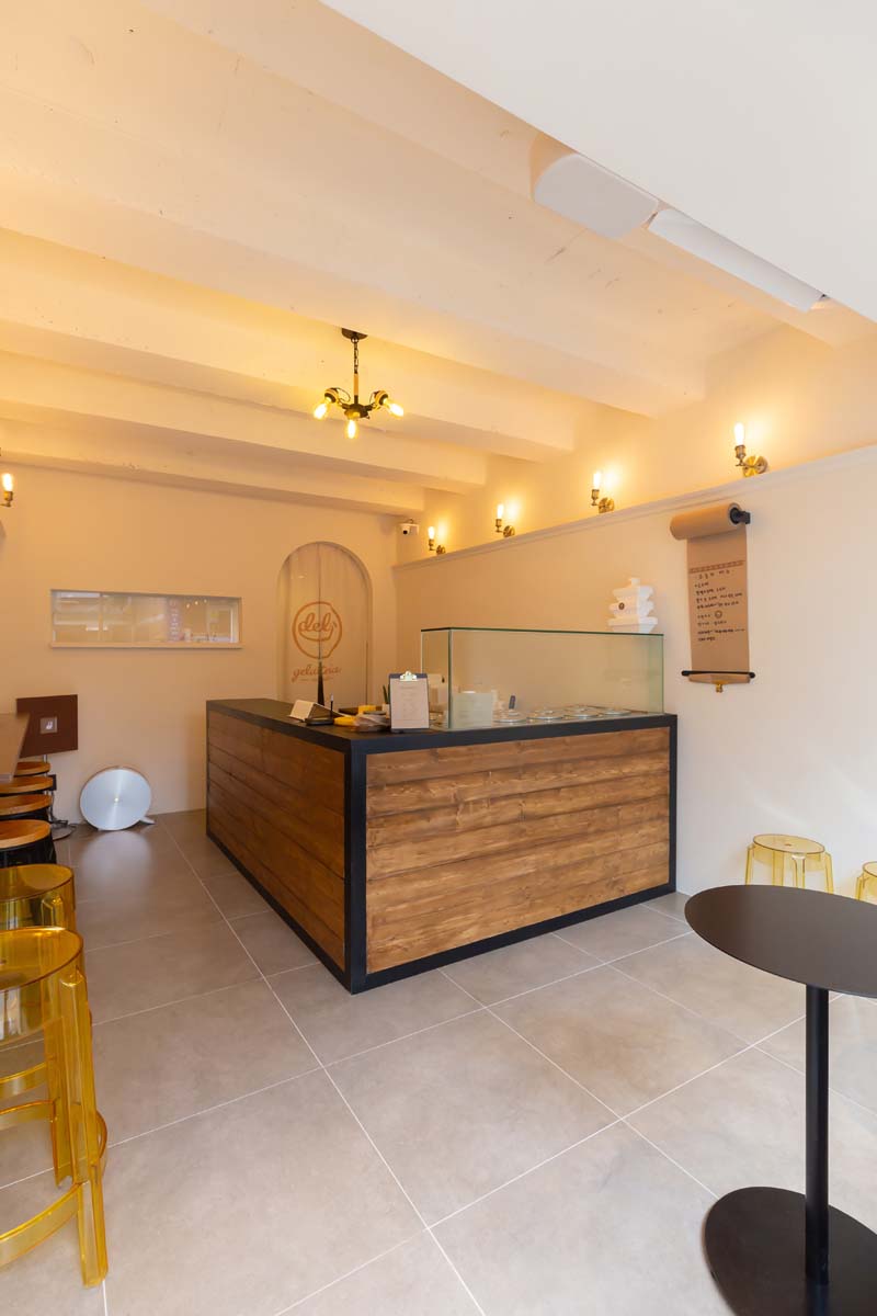 首尔 11 坪冰淇淋店设计-3