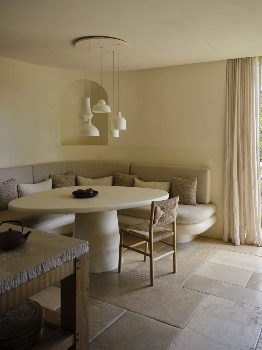 法国南部山间别墅Les Jours Heureu·丨Caprini Pellerin建筑事务所-31