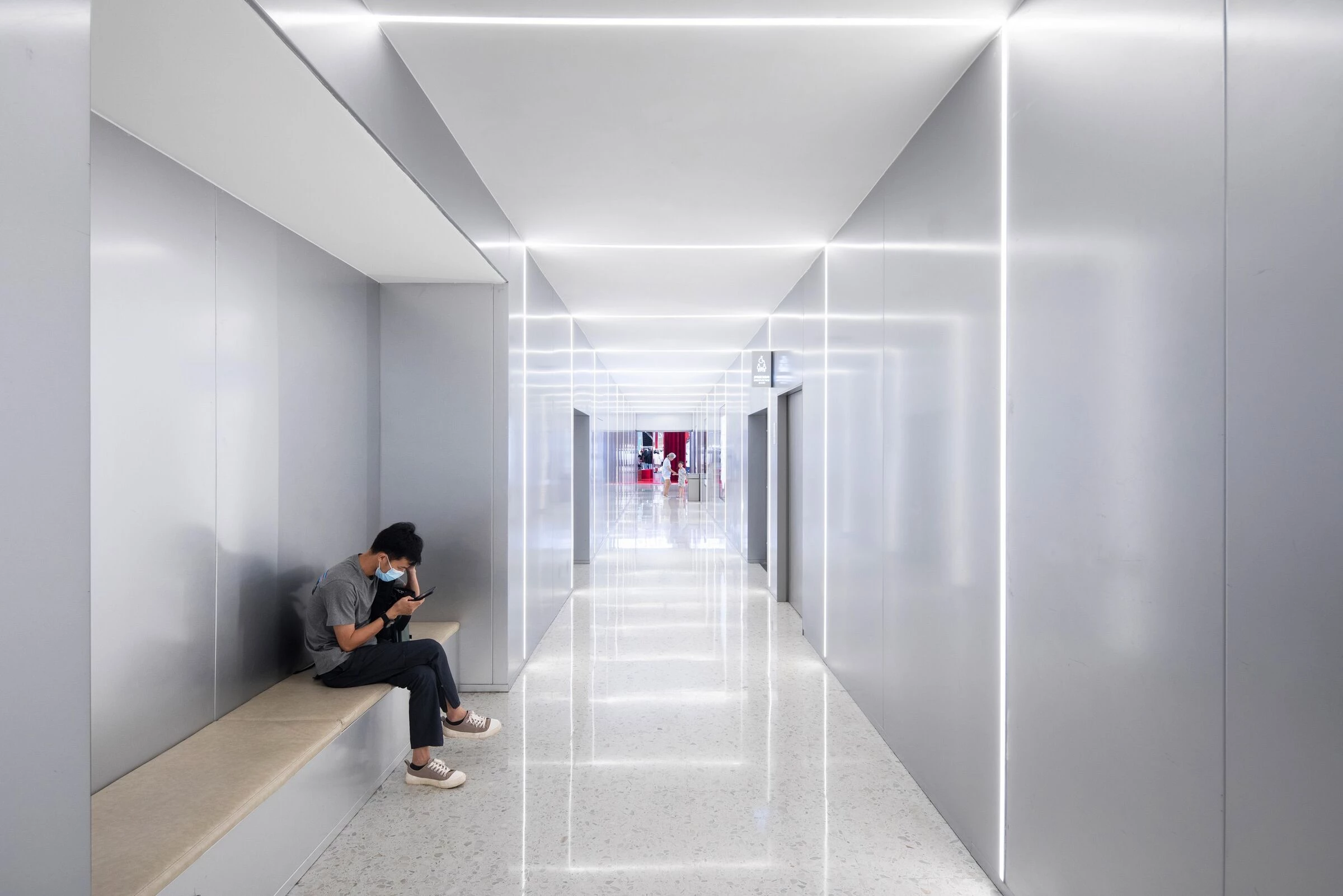 武汉江宸天街丨中国武汉丨CLOU Architects-26