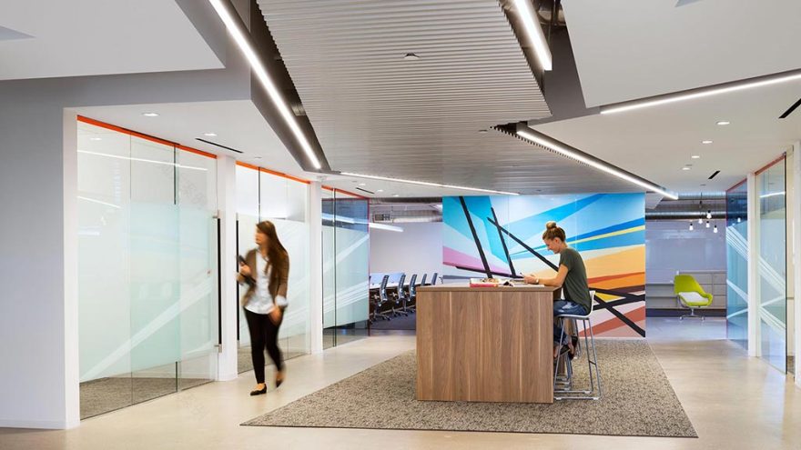 加州风情融入办公空间,Gensler 打造无界工作环境-4