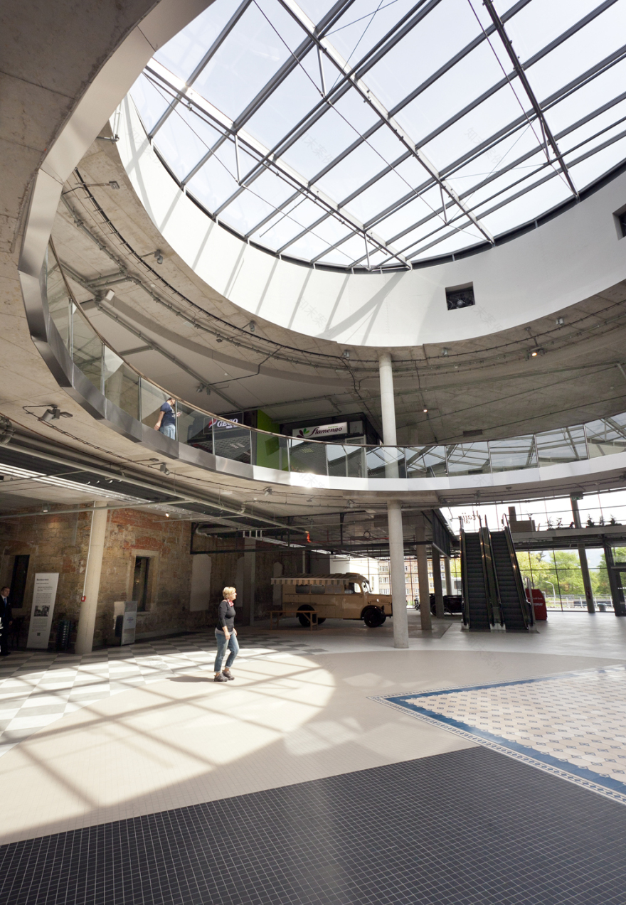 Decin 啤酒厂购物中心-17