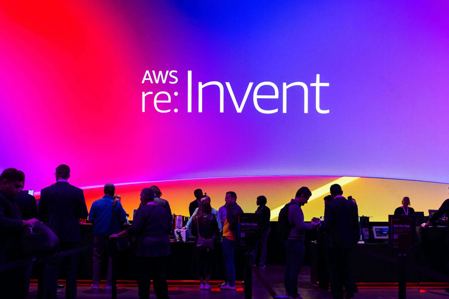 亚马逊网络服务 re:Invent 大会-9
