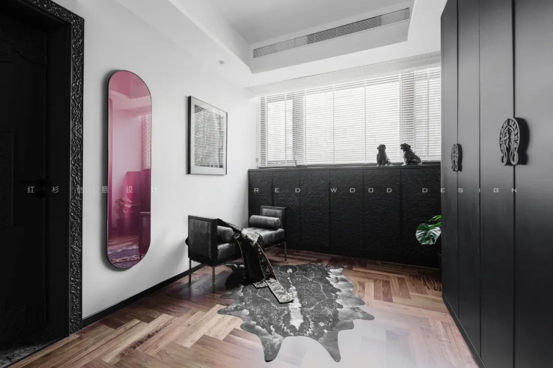 红杉创意设计 | 西安 360㎡现代家居，巧妙融合多种文化元素-79