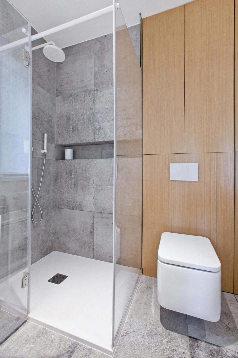 波兰 Puszczykowo 时尚镂空住宅设计-21