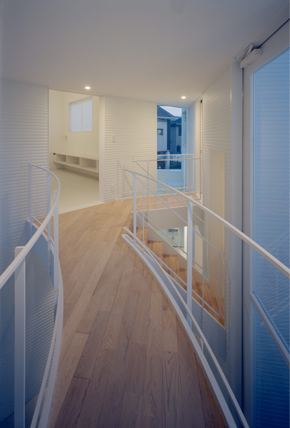 伊瑟·奥（由于 Ise O 比较像是人名，但仅这形式较难判断其确切含义，如果不是人名，请提供更多语境信息） 丨日本三重丨构造设计ASD_田岛隆志,照明设计FDS-37