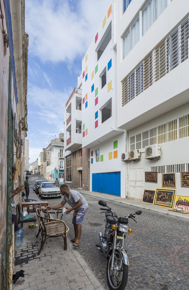 Casa Celestina · 灵活多变的色彩空间丨Ramos Castellano Arquitectos-60