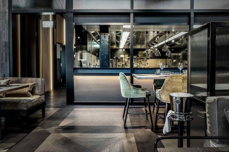 棚车丨瑞士楚格丨COCC. and coherent AG-21