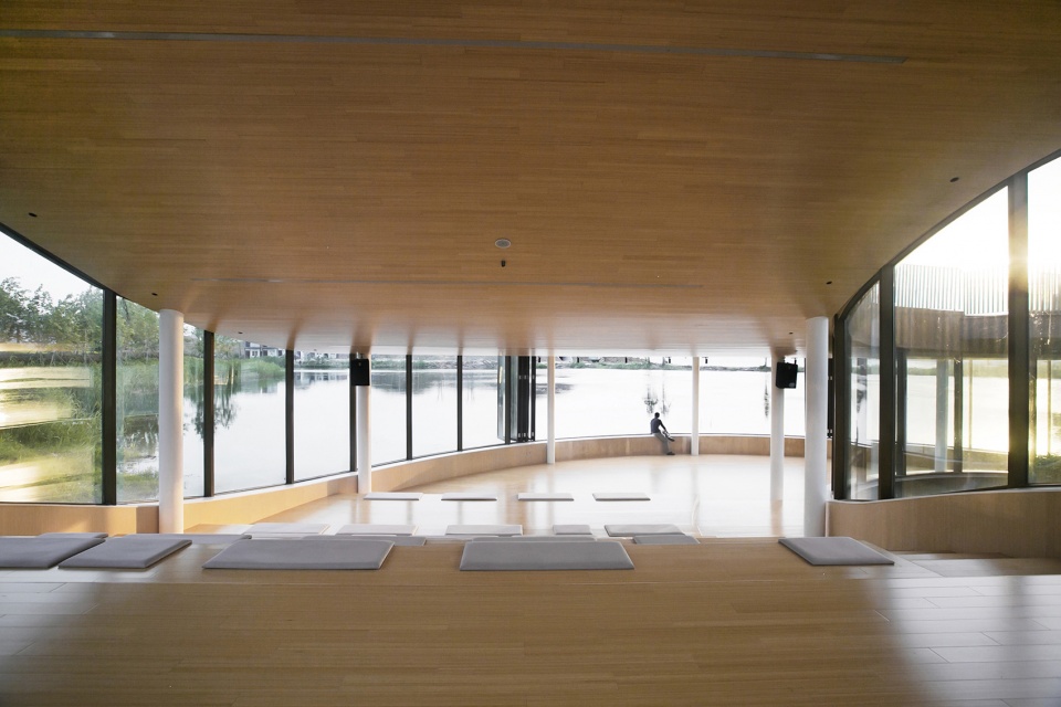 湖畔剧场 | 让自然成为舞台的背景-45