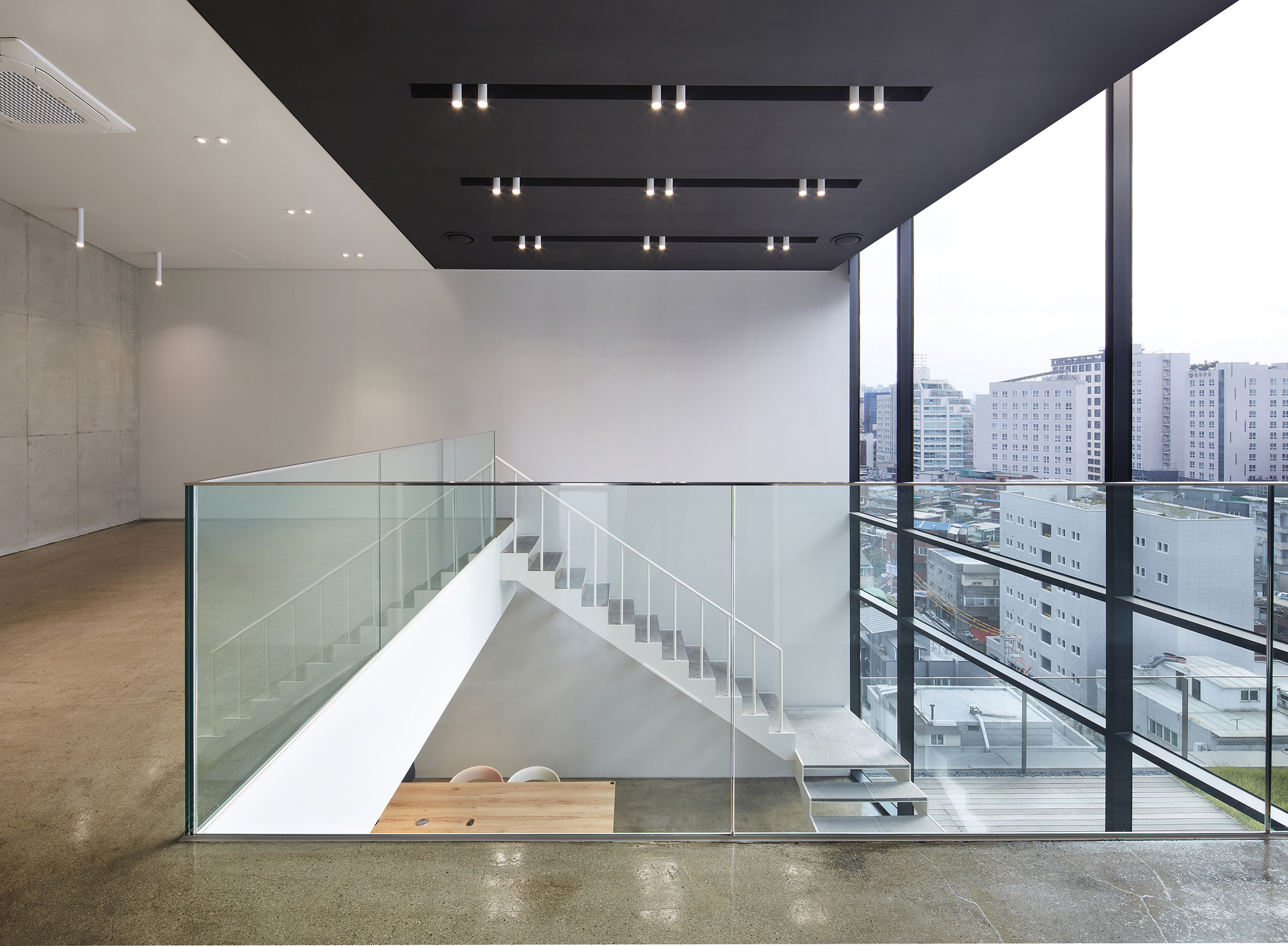 Triplet Code Imun Neighborhood Facility / L'EAU design-13