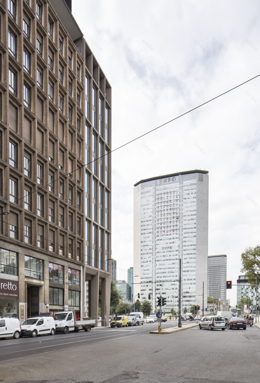 米兰杜卡·达奥斯塔广场酒店 · 旧建筑新生的精致室内设计-25