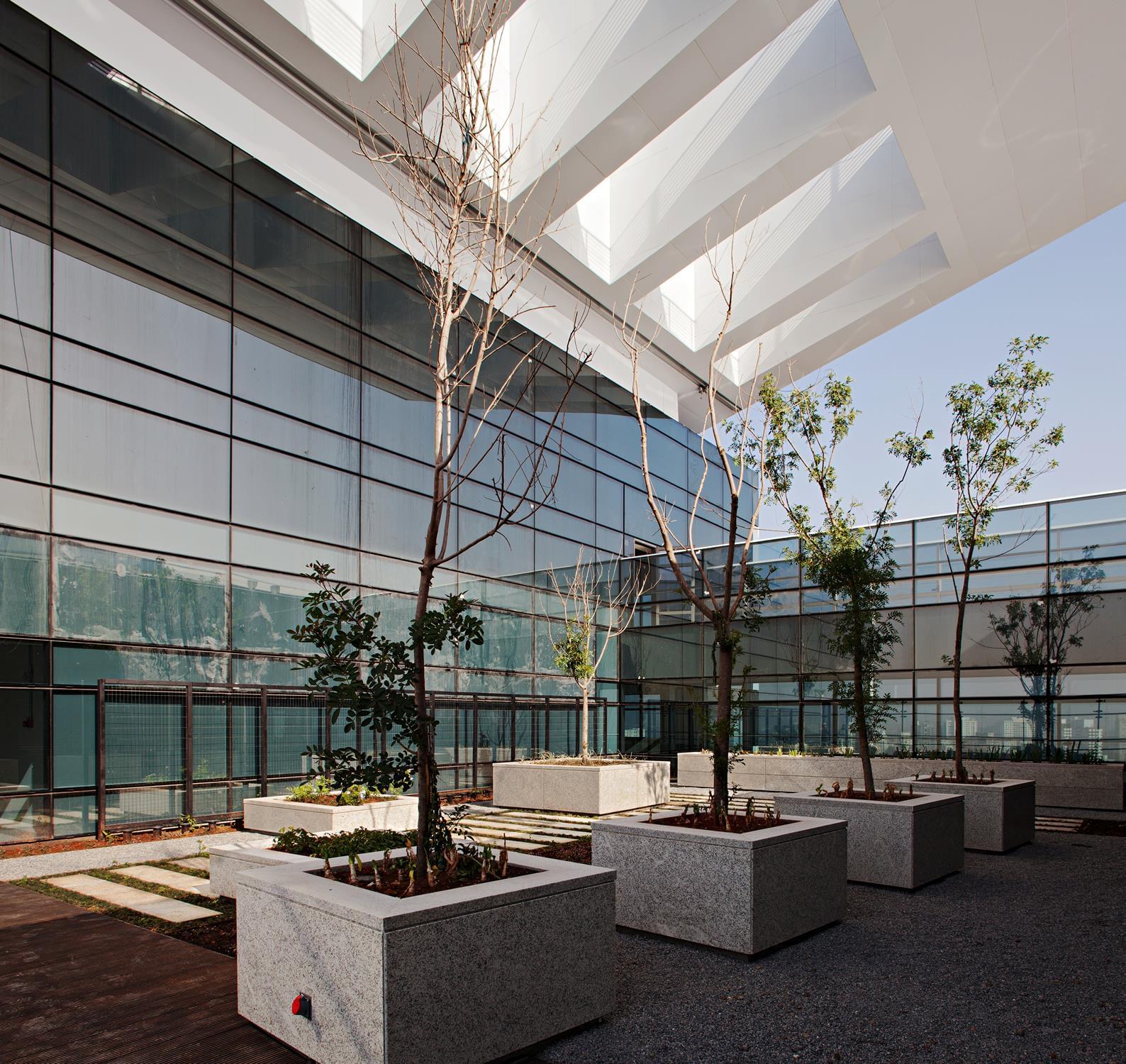 巴西 Eco Berrini 商业建筑-12