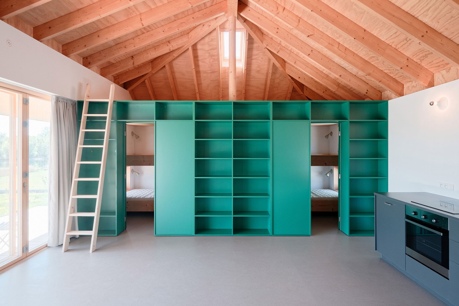 VOJ湖边度假屋，斯洛伐克 / JRKVC-31