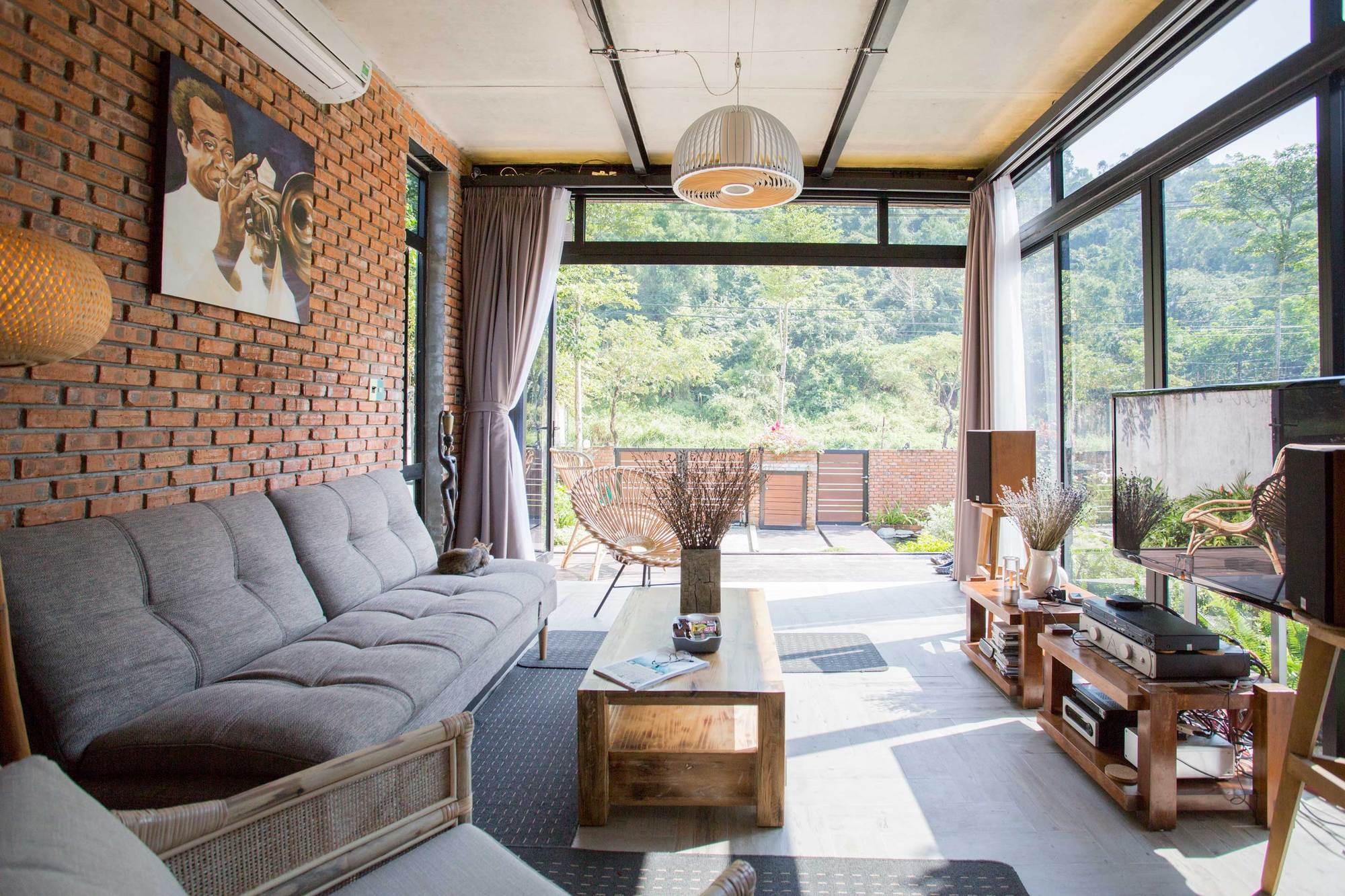 山间双户共享家园·Sơn Trà半岛自然美景中的简约别墅设计-26