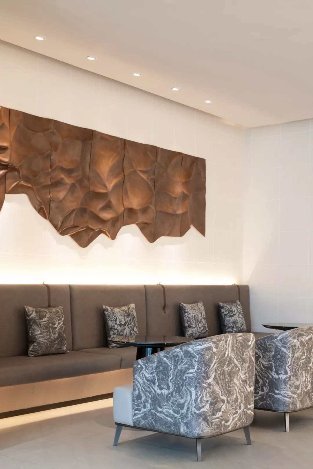 结构是光线的创造者，武汉和光晨樾销售中心  地点空间设计-37