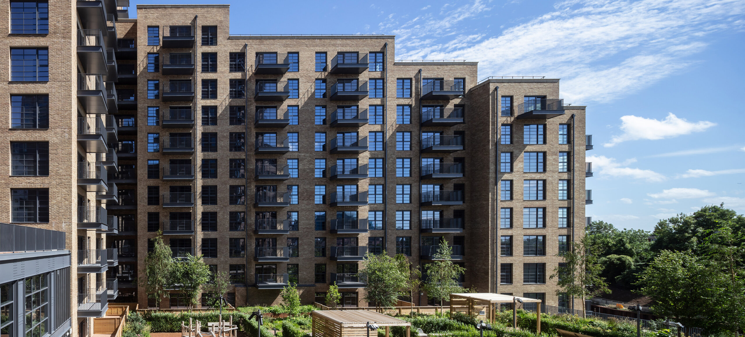 西南土地建设-租赁一体化项目（注：BTR一般是Build - to - Rent的缩写，直译为建设-租赁，是一种房地产开发运营模式，这里结合语境意译加上项目；若BTR有其他特定含义，请根据实际情况调整） 丨英国丨i2C Architects-11