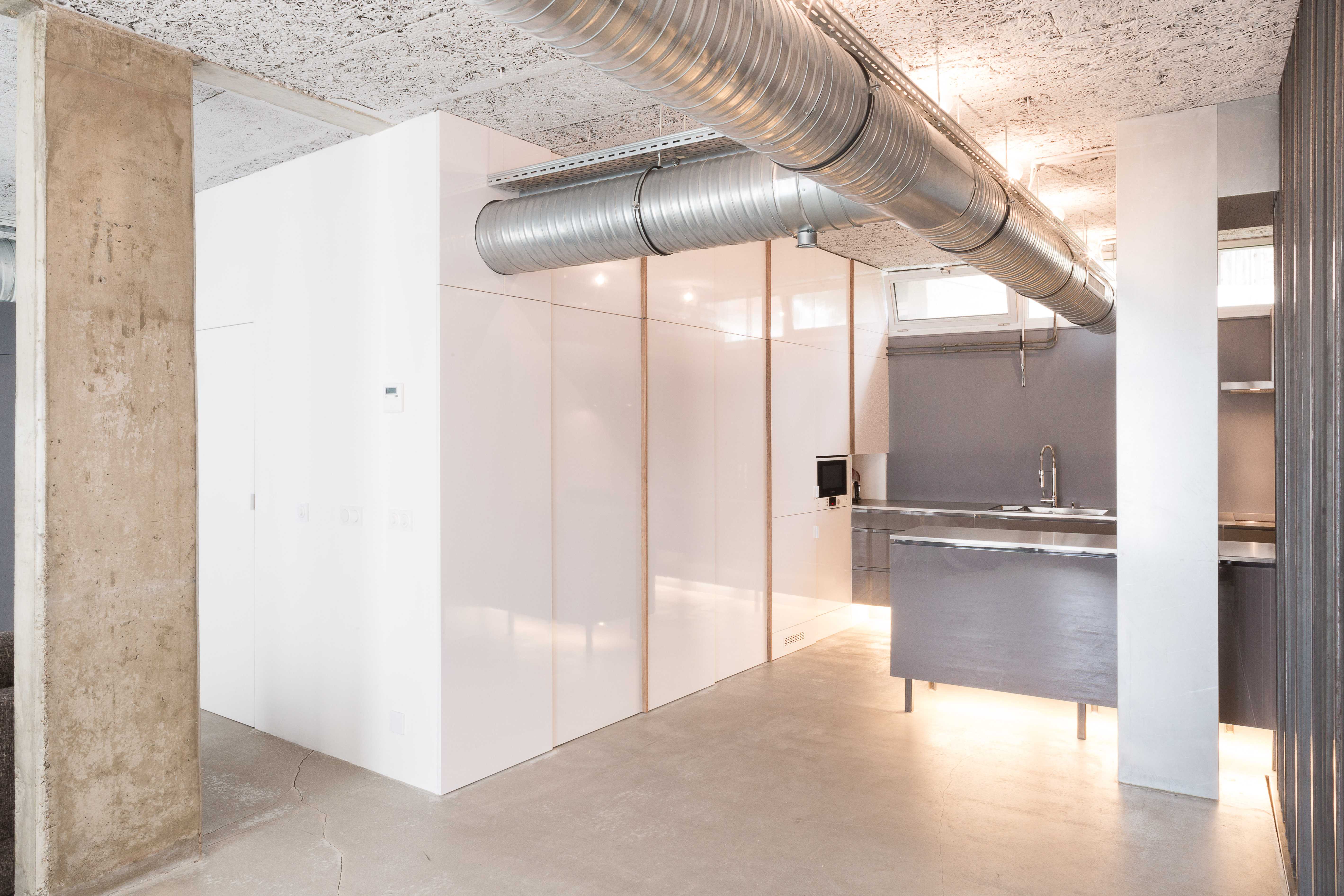 巴黎郊区工业仓库变明亮阁楼-20