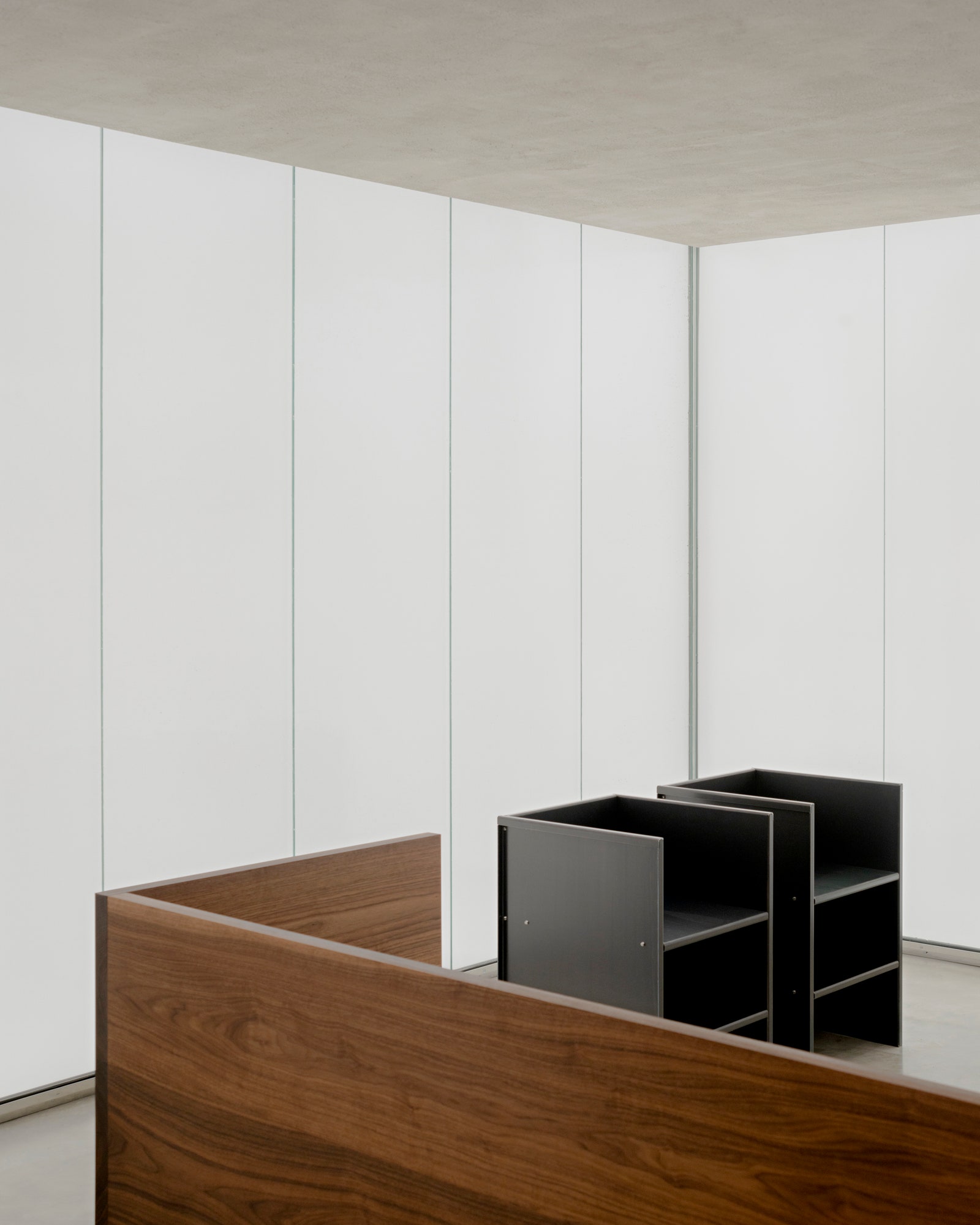 Les grandes maisons de mode investissent dans le design | AD Magazine-3