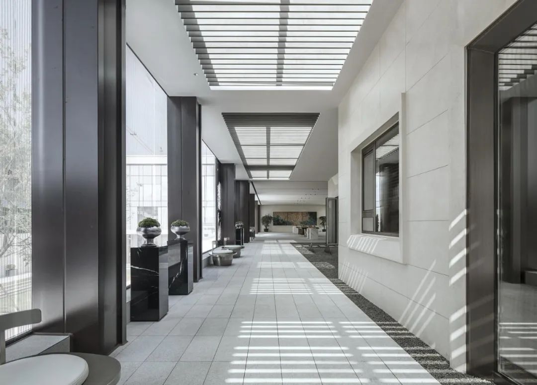 青岛悦海府售楼处 | 海洋主题的现代东方空间设计-38