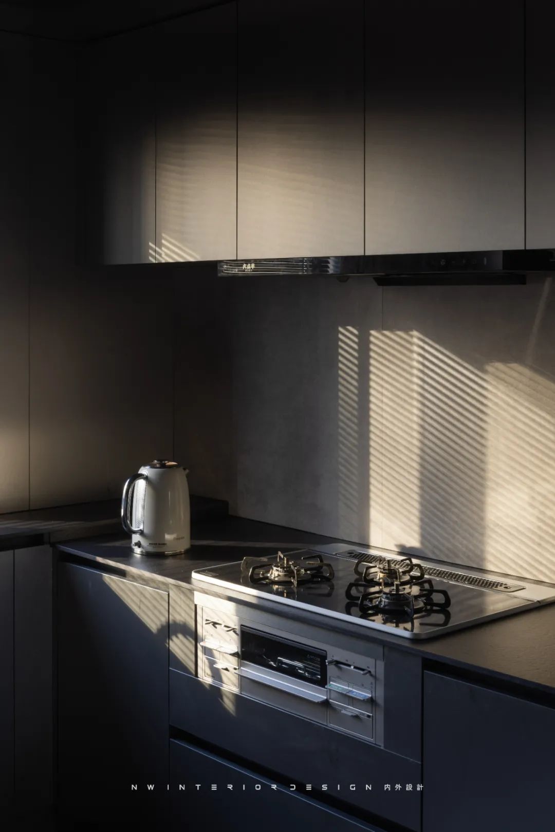 光与暗 · 岳阳·岳州帝苑暗黑系暖居设计丨中国岳阳丨湖南内外设计-40