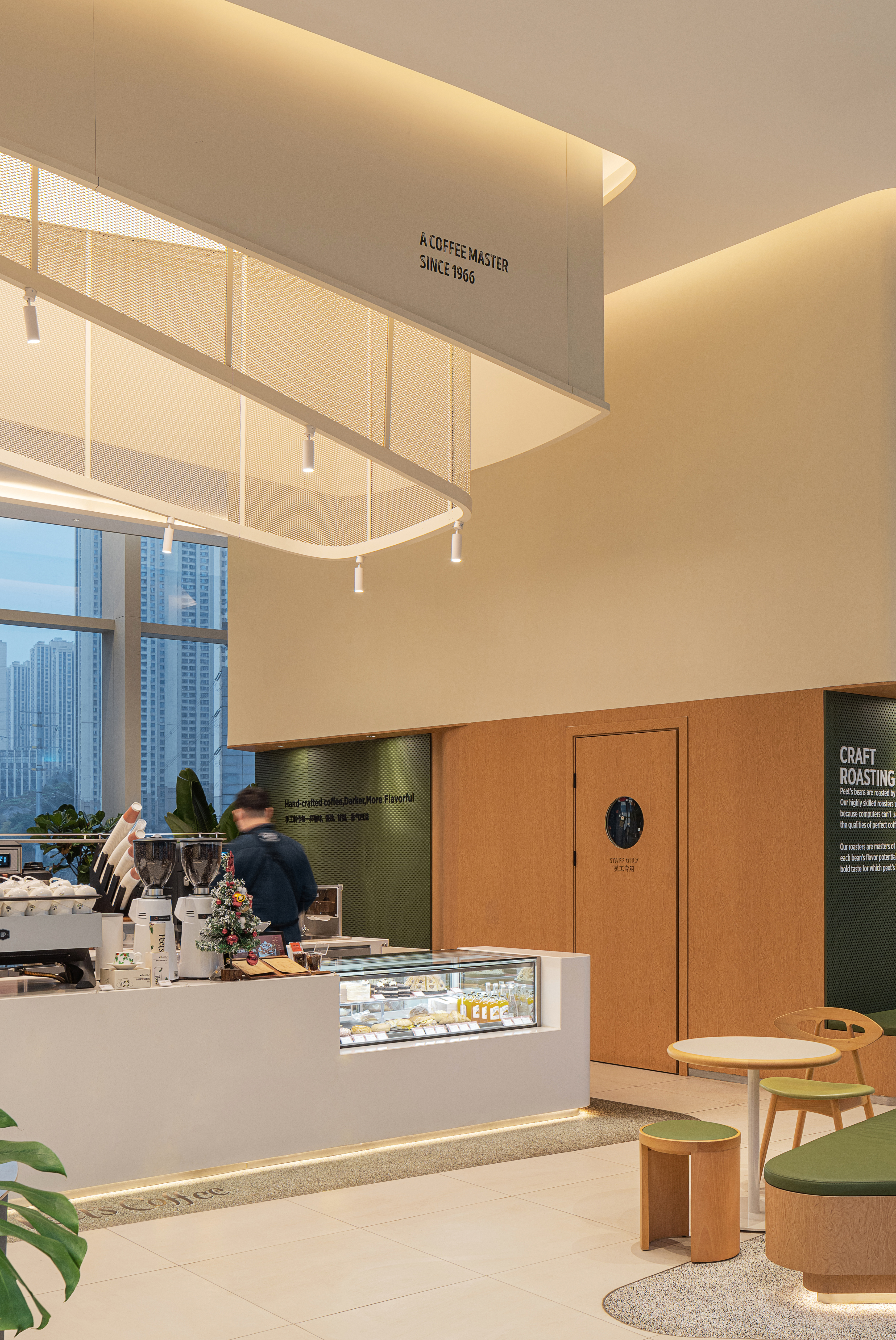 Peet‘s皮爷咖啡重庆 IFS·共享山城丨中国重庆丨UND 设计事务所-11