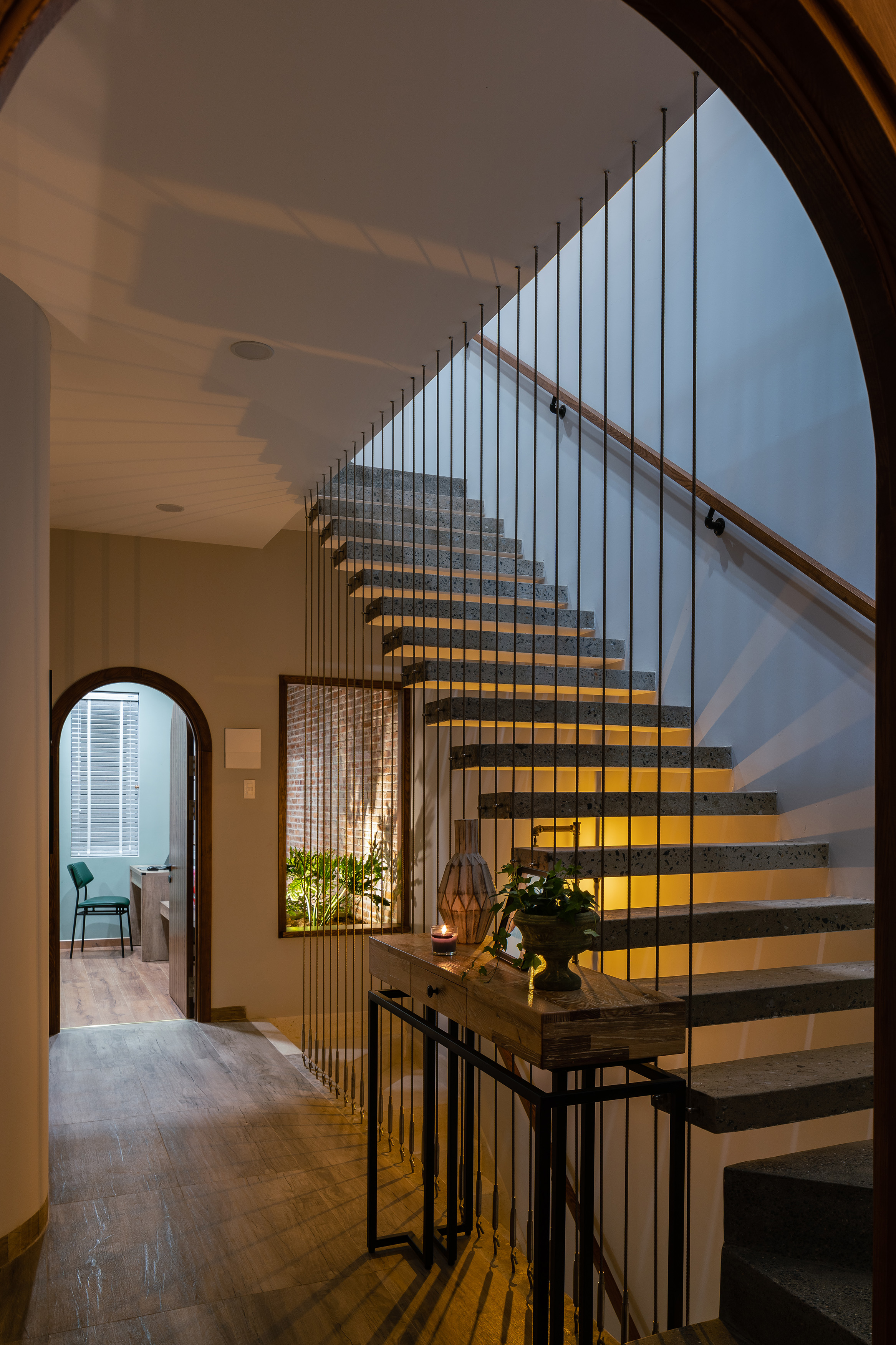 柱状房屋·河边柱状房屋-34