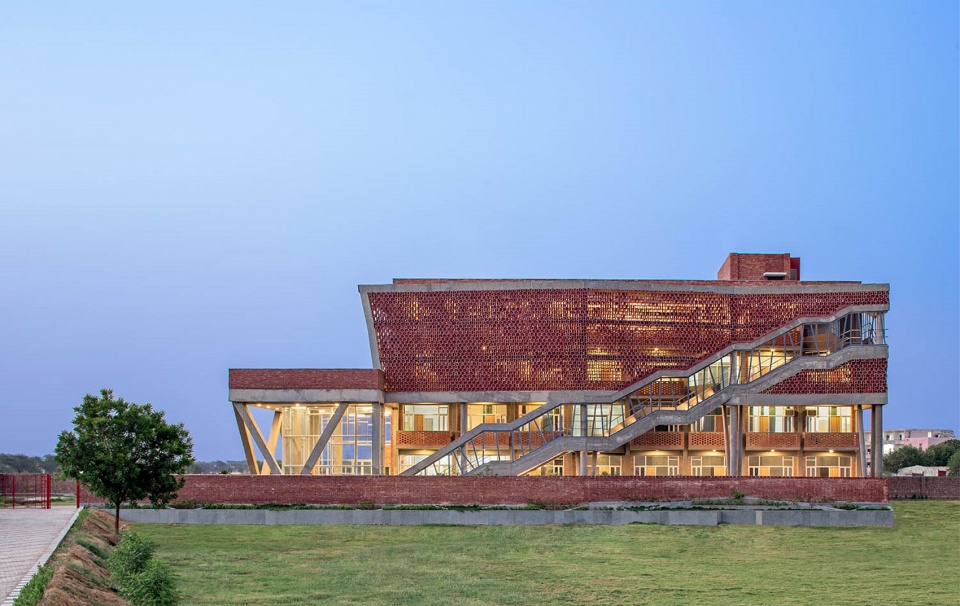 圣安德鲁斯技术与管理学院女生宿舍楼，印度 / Zero Energy Design Lab-57