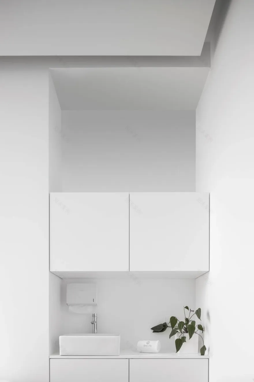 葡萄牙阳光医疗办公室设计丨Arquitetos Rómulo Neto-19