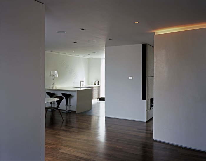 克莱肯韦尔的云(注:Clerkenwell是伦敦的一个地区,the cloud直译为云,这里不清楚具体所指的云是实际的云,还是有特定名称含义的事物,如某个建筑、场所叫云等,需结合具体语境进一步明确但按照要求只给出此翻译) 丨英国伦敦丨Boyarsky Murphy Architects-6