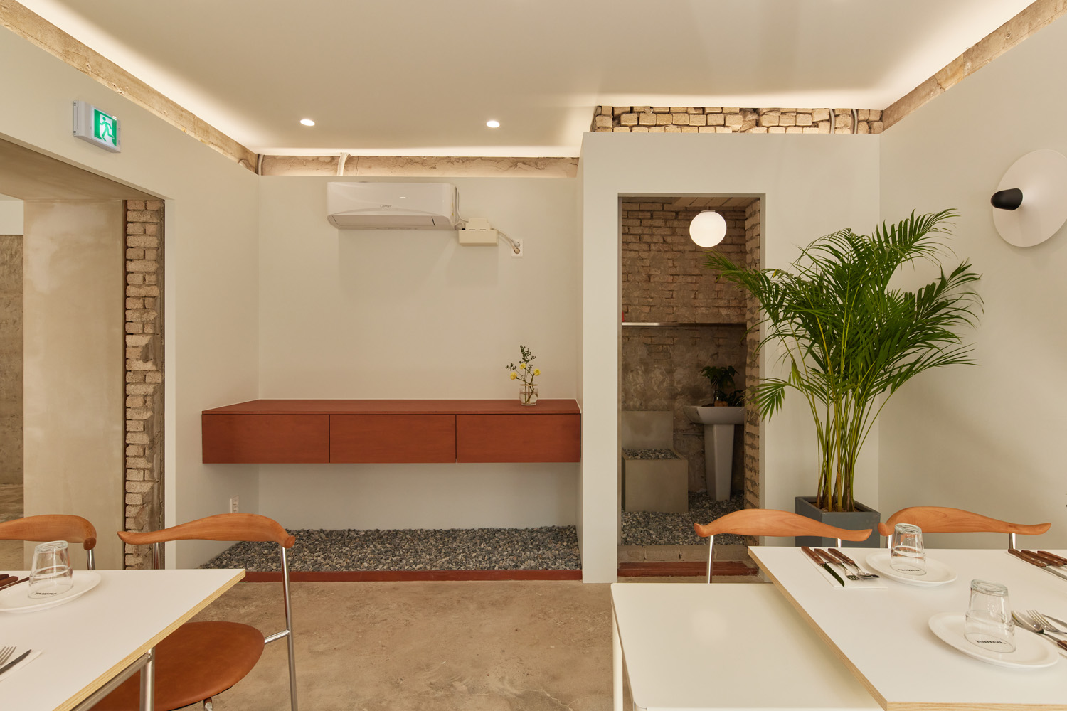 现代简约白调住宅，打造温馨舒适生活空间-14