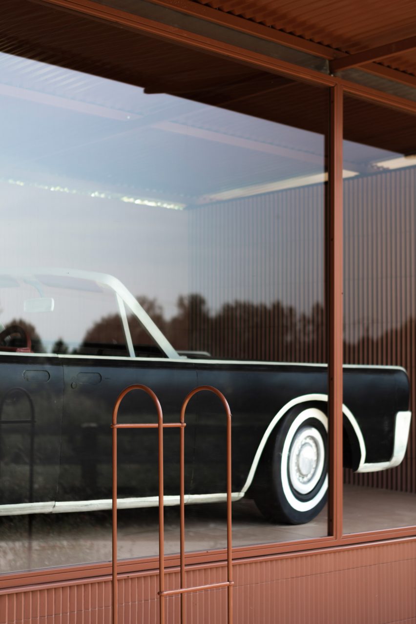 砖石红 Lincoln Pavilion · 汽车艺术馆的创意设计丨法国丨Ronan 和 Erwan Bouroullec-27