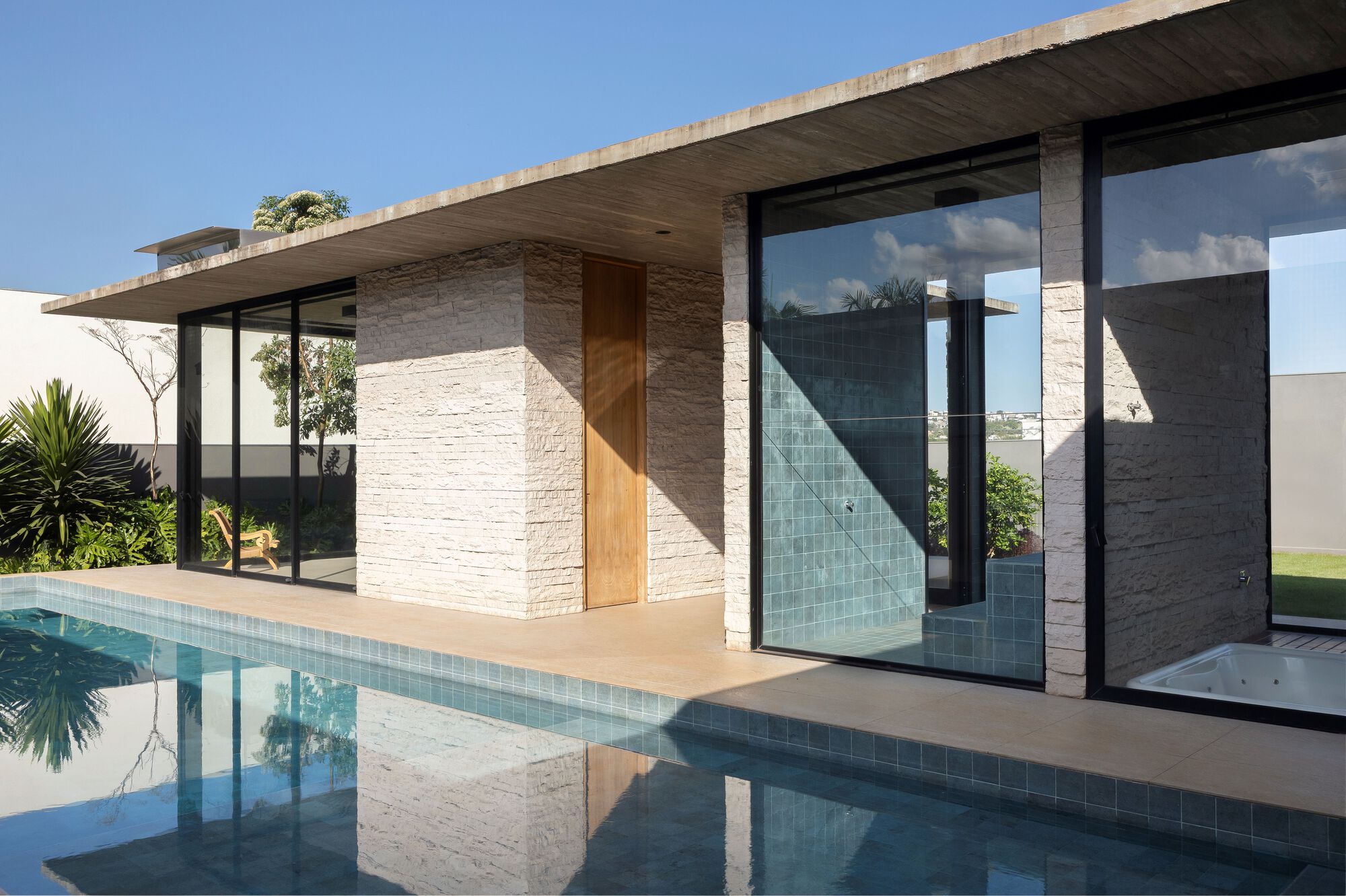 丨巴西里约热内卢丨Mariana Orsi Arquitetura + Design-17